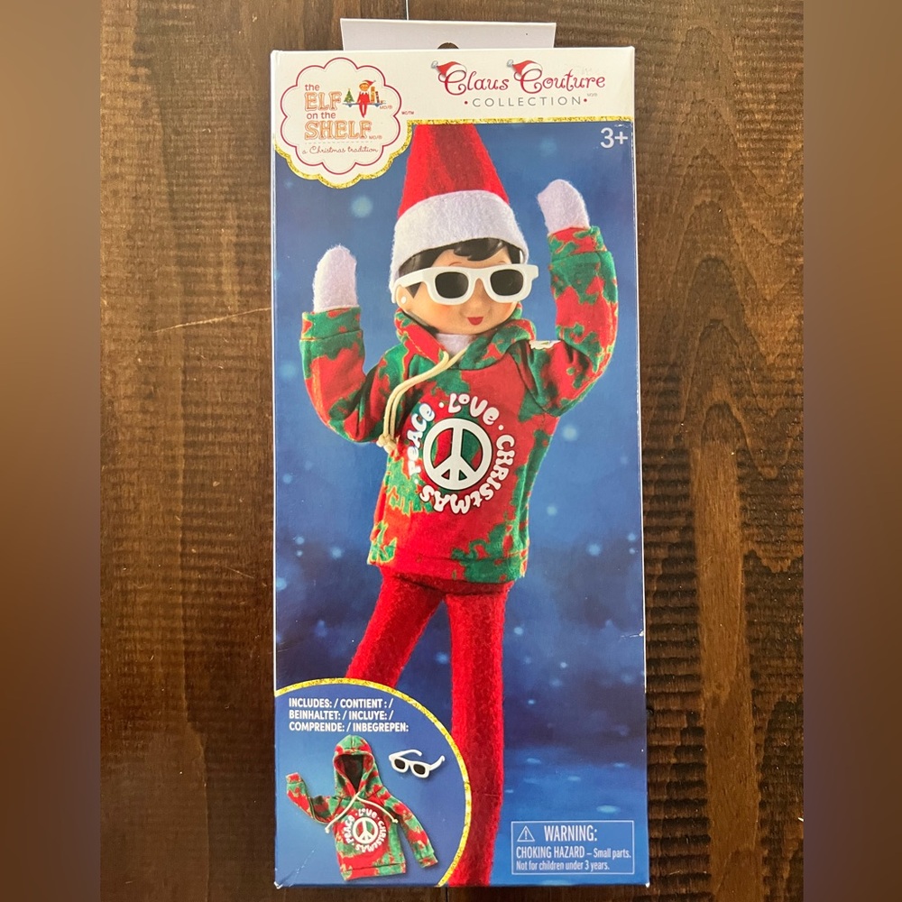 NIB Elf On The Shelf “Peace, Love, Christmas” and Sunglasses